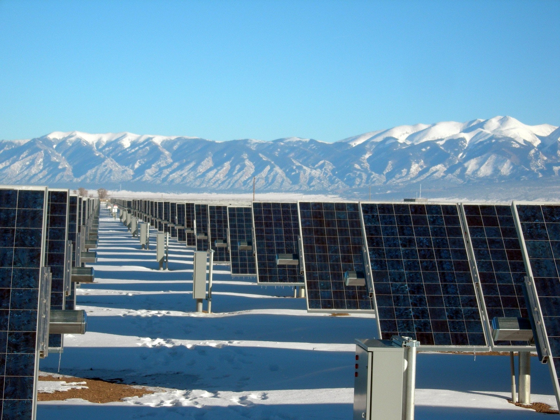 What Are the Advantages and Disadvantages of Solar Power?